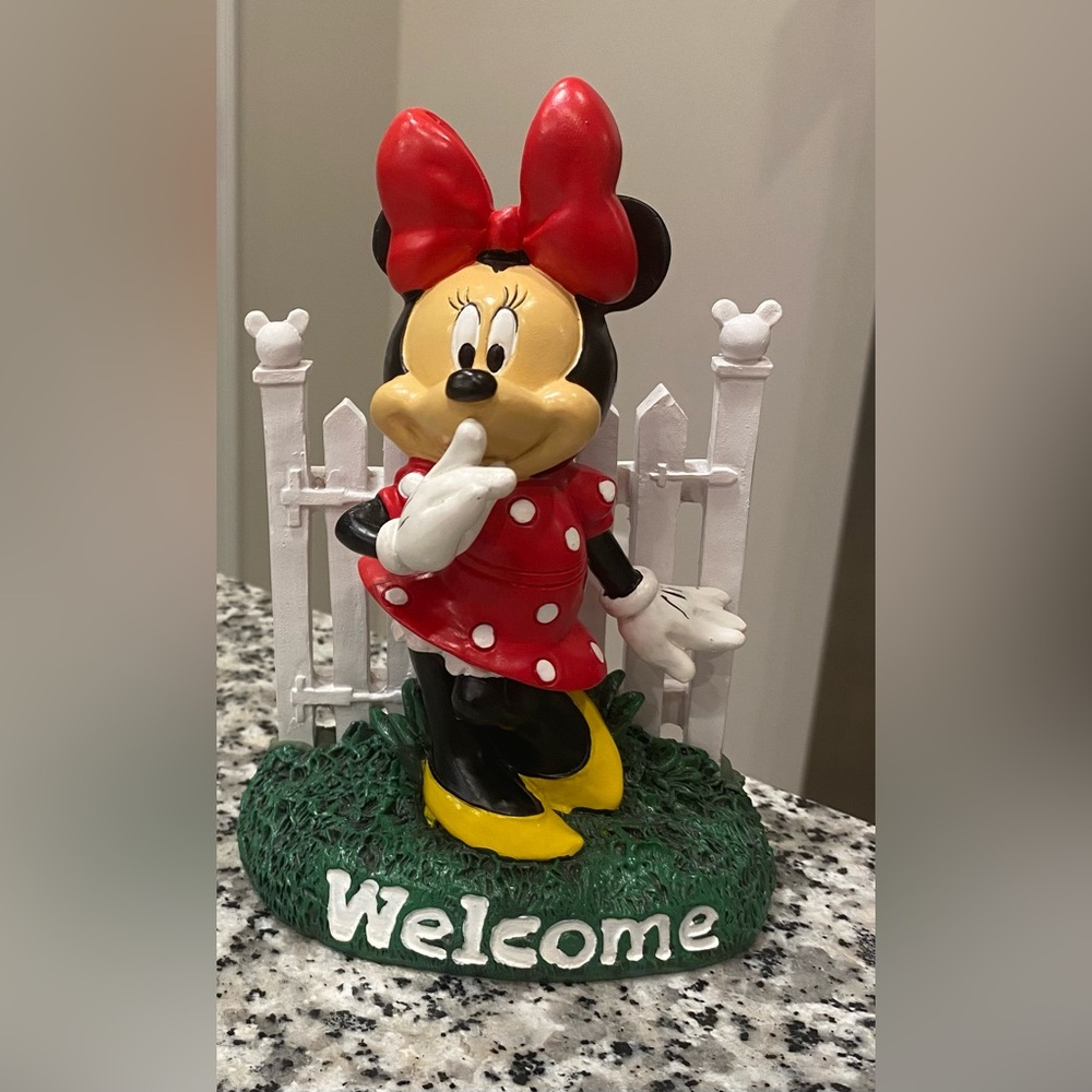 Disney Minnie Mouse Outdoor Garden Statue Welcome Gate - Picture 8 of 10